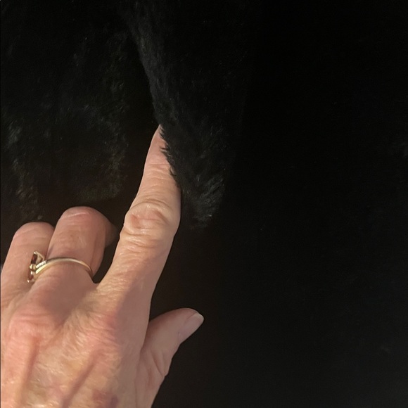 Women's Black Faux Fur Coat with big fur trim - Picture 8 of 15